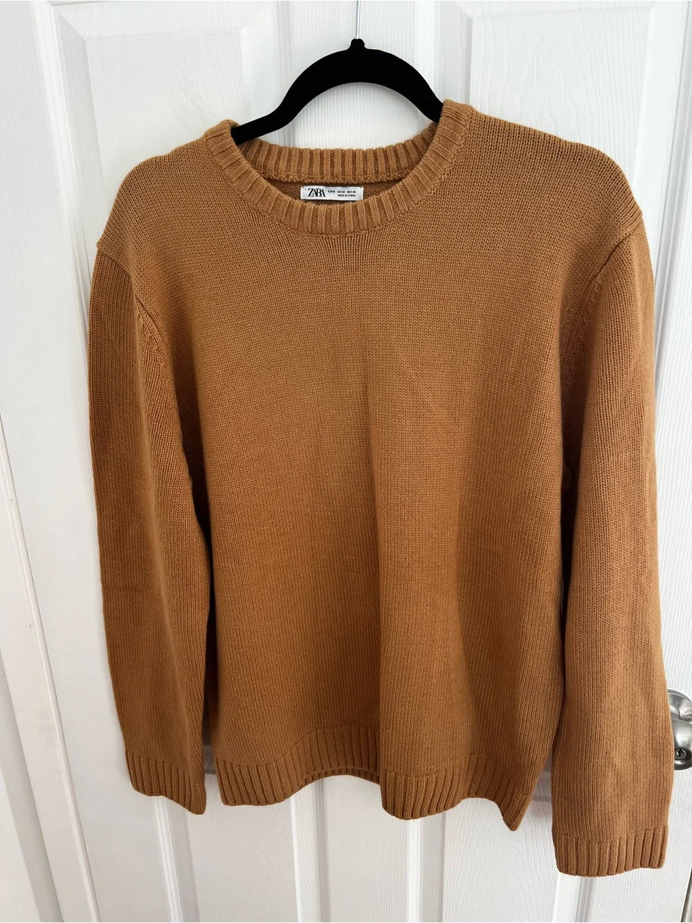 Zara Women's Crewneck Sweater in Camel